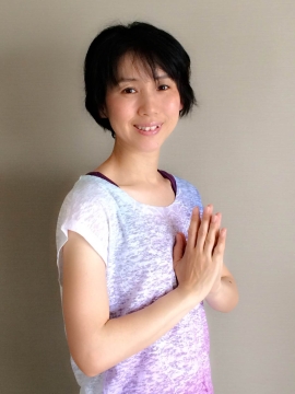 ヨガインストラクター 前田 美保子