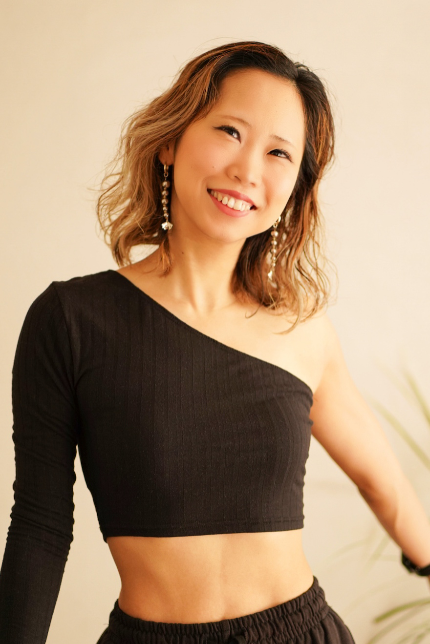 ダンスインストラクターMARI