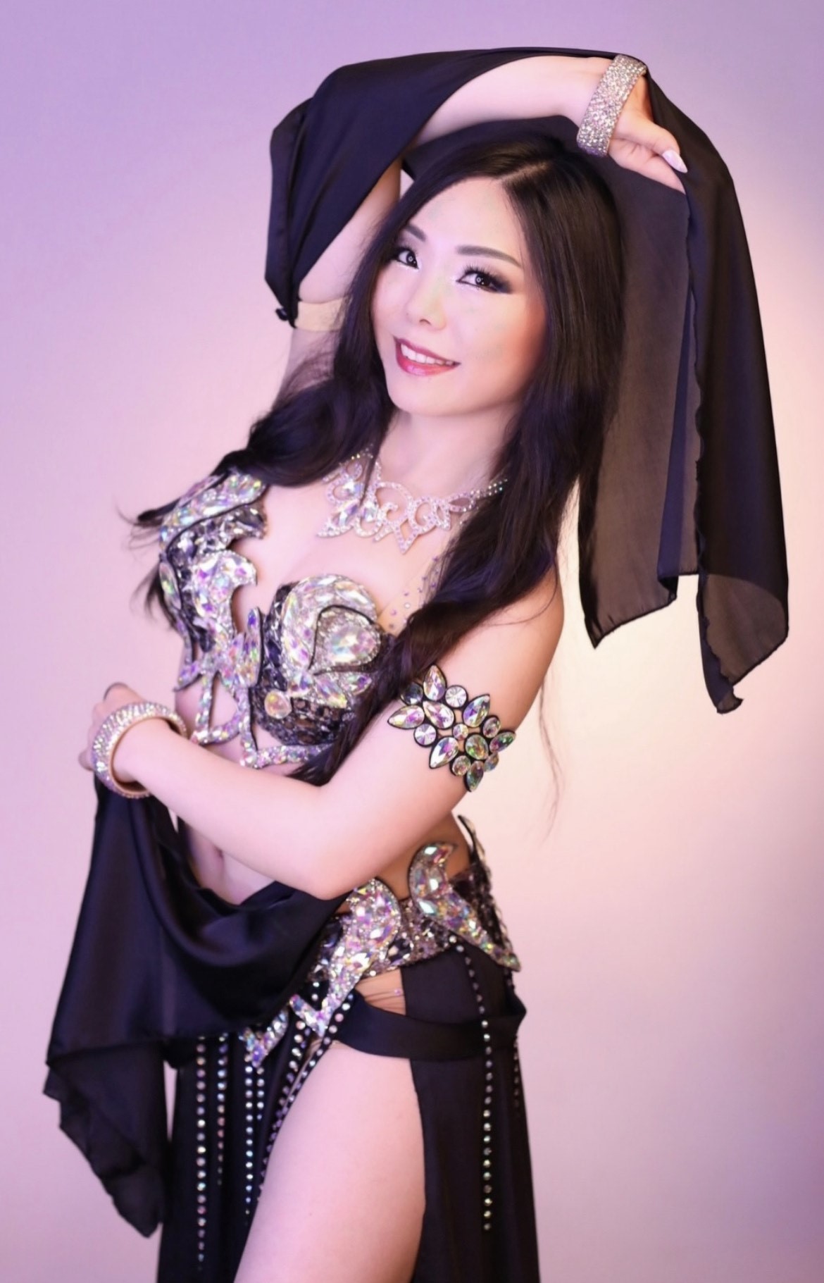 プロベリーダンサー Hoda