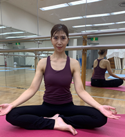 ヨガインストラクター MAYU