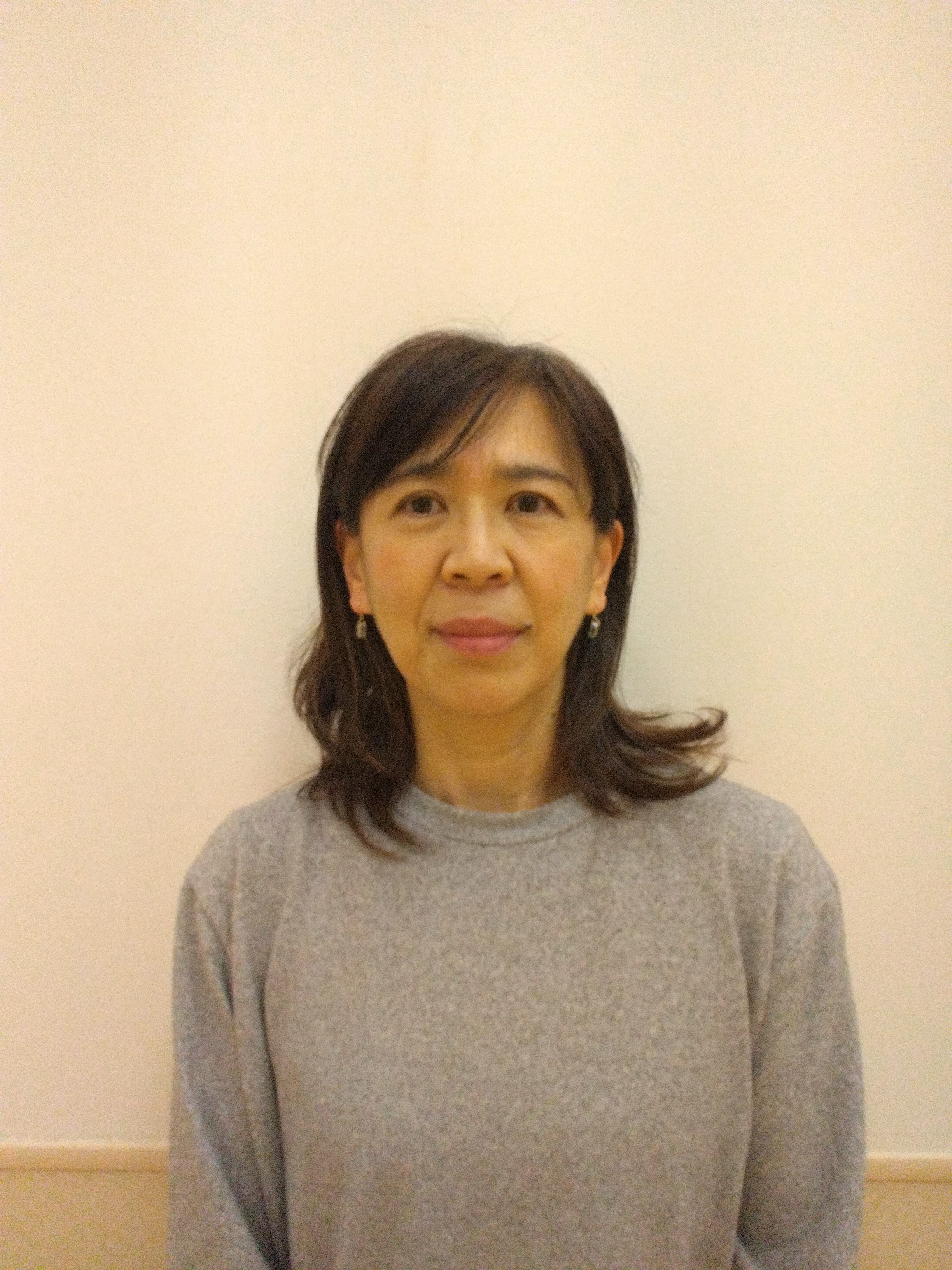 女子美術大学卒業 造形講師 都築 奈穂子